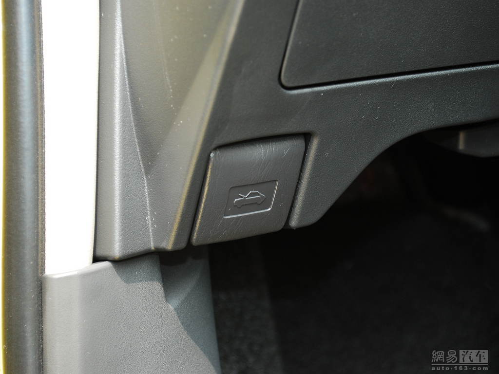 车辆提供:北京奥吉通丰瑞汽车销售有限公司　电话:010-65755588