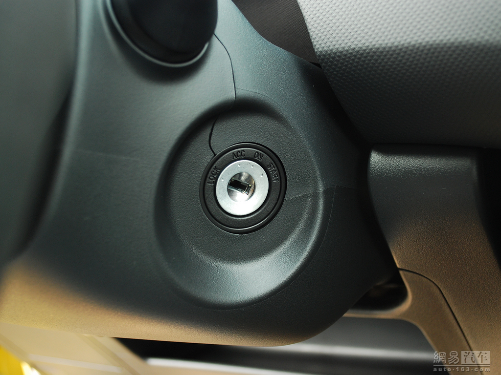 车辆提供:北京奥吉通丰瑞汽车销售有限公司　电话:010-65755588