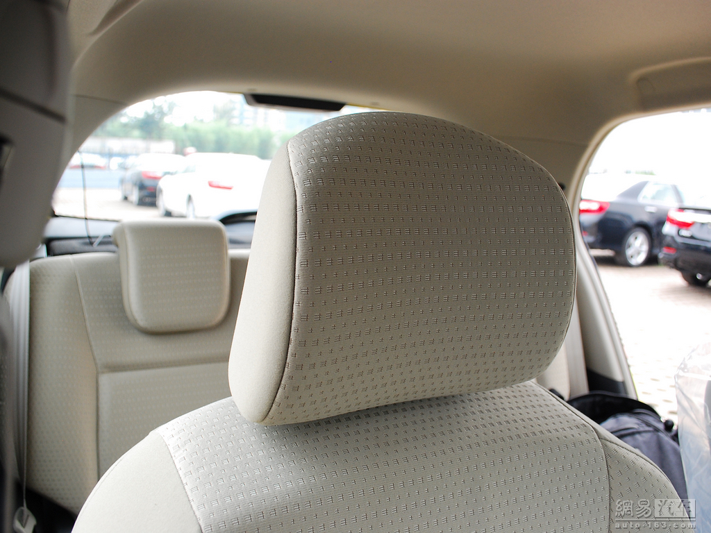 车辆提供:北京奥吉通丰瑞汽车销售有限公司　电话:010-65755588