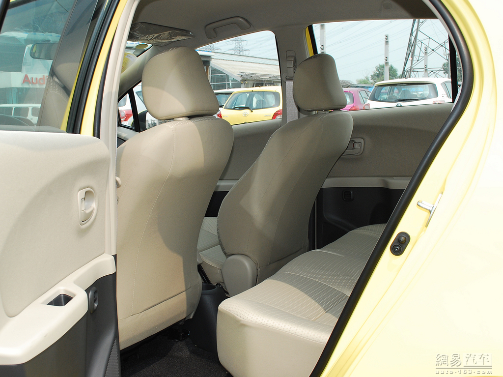 车辆提供:北京奥吉通丰瑞汽车销售有限公司　电话:010-65755588