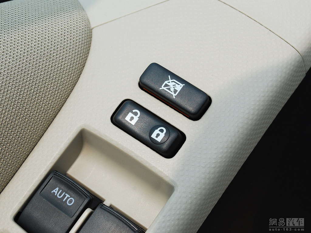 车辆提供:北京奥吉通丰瑞汽车销售有限公司　电话:010-65755588