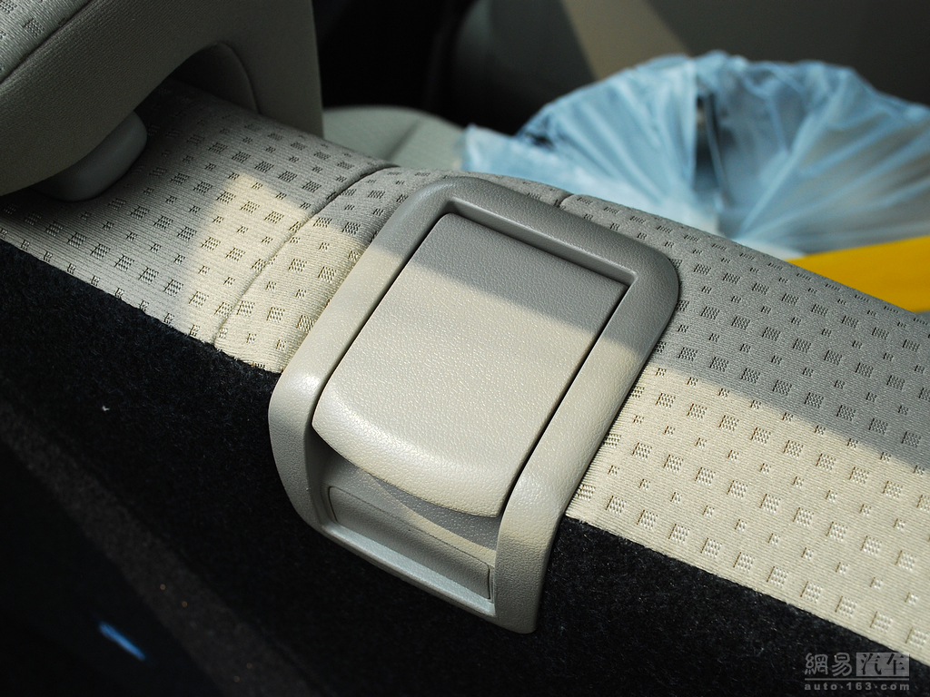 车辆提供:北京奥吉通丰瑞汽车销售有限公司　电话:010-65755588