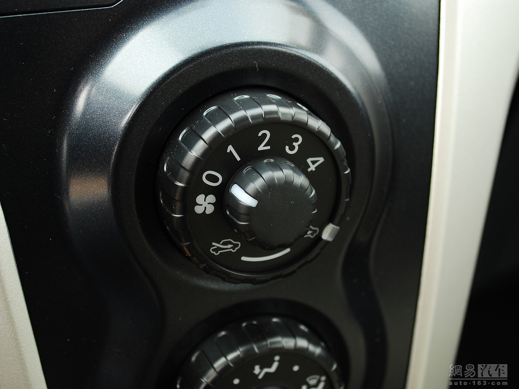 车辆提供:北京奥吉通丰瑞汽车销售有限公司　电话:010-65755588