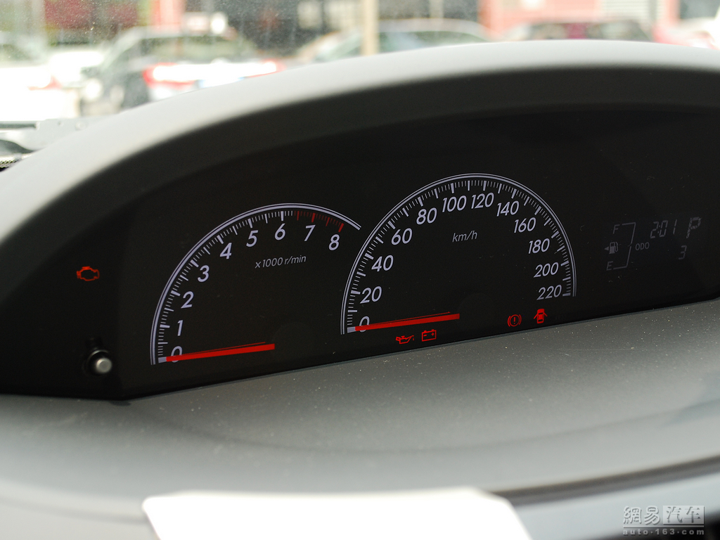 车辆提供:北京奥吉通丰瑞汽车销售有限公司　电话:010-65755588