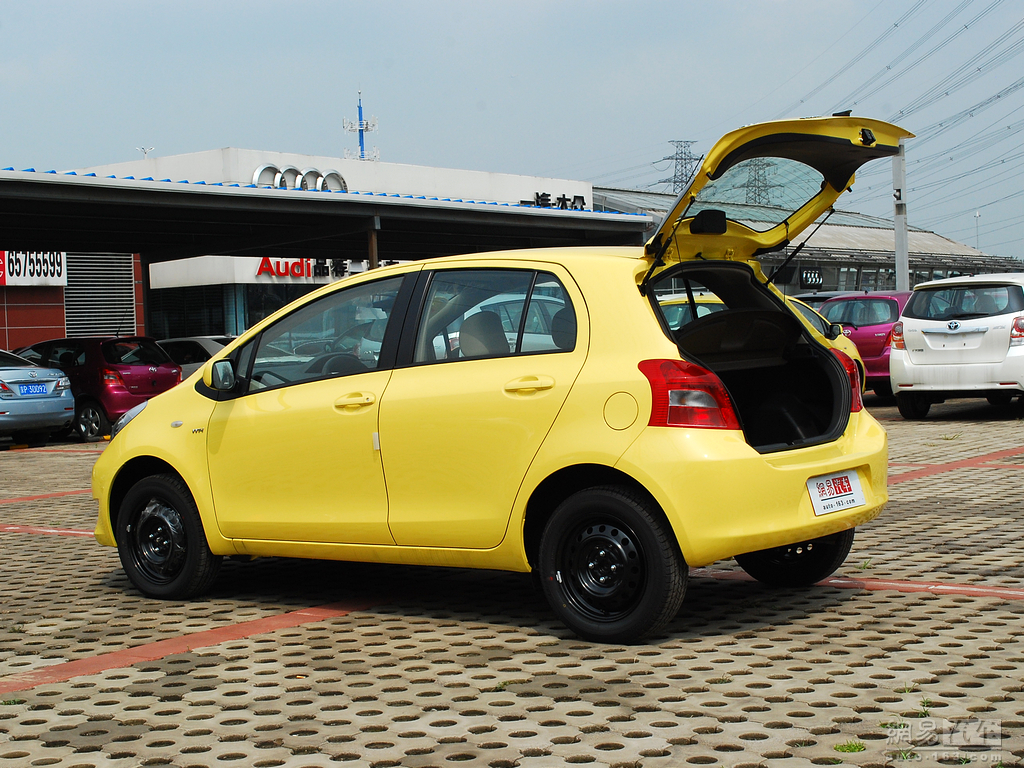 车辆提供:北京奥吉通丰瑞汽车销售有限公司　电话:010-65755588