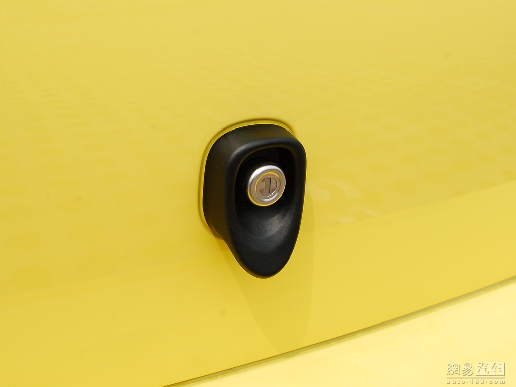 车辆提供:北京奥吉通丰瑞汽车销售有限公司　电话:010-65755588