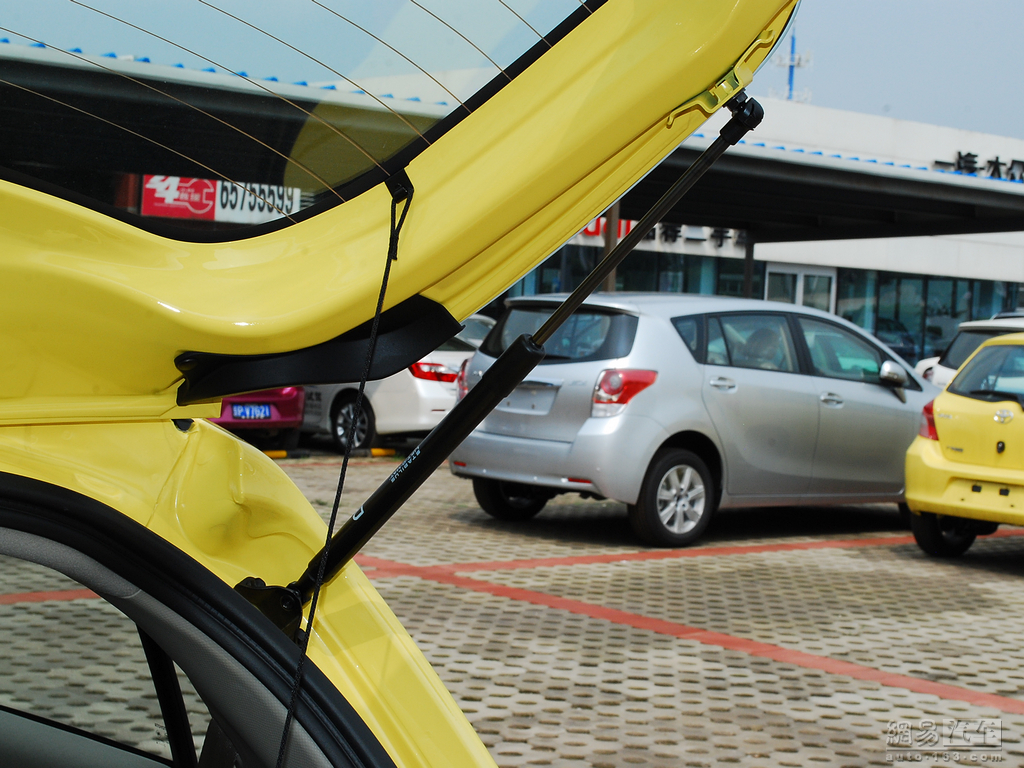 车辆提供:北京奥吉通丰瑞汽车销售有限公司　电话:010-65755588