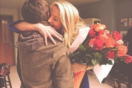 活着的男性中，拥有世界上最长的阴茎的是乔纳(Jonah Falcon) ——他的阴茎有34厘米长。 