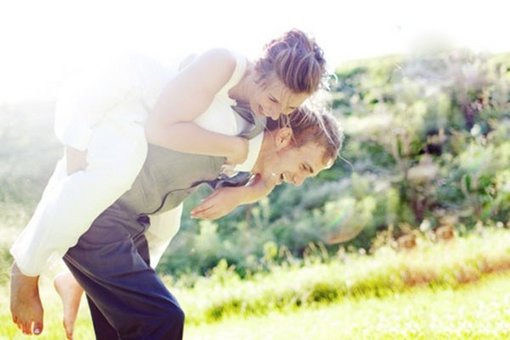 玛斯特约翰逊研究所(Masters and Johnson)在1966年的一项研究中，记录到一名女性经历了长达43秒的高潮。