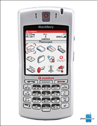 2005年发布的黑莓7000系列包括黑莓7000t，7000r，7000v和7000x，是黑莓旗下最先配备SureType QWERTY键盘的产品系列，之后的黑莓Pearl系列手机也沿用了这一键盘设计。这一设计使得7000系列在尺寸上远小于黑莓旗下的其他手机，该系列手机也获得了更多普通用户的青睐。    *SureType QWERTY键盘:不同于传统的QWERTY全键盘，每个按键只对应两个字母，键盘布局也从传统的3X4按键转变为5X4按键布局。这样的设计可以将传统键盘的三次点选简化为两次，一定程度上可以简化输入操作。