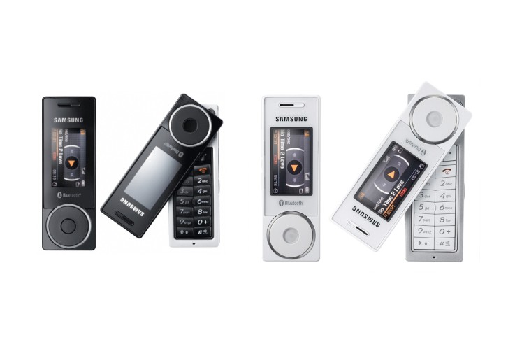 　　第一眼看到这个手机时，我怀疑是不是商家搞错了，你确定这个不是 MP3 ？它旋盖式的造型设计，让许多人都无力吐槽，对了，这个手机的按键不是传统的一行 3 个按键，而是一行 2 个按键，或许三星推出这款手机的意图，就是希望我们将 X830 当成一部 MP3 而已。