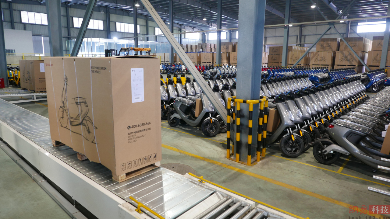 待一切测试完成后，将会进行统一的封装，而后根据型号分送到不同存放区域。（来源：网易科技）