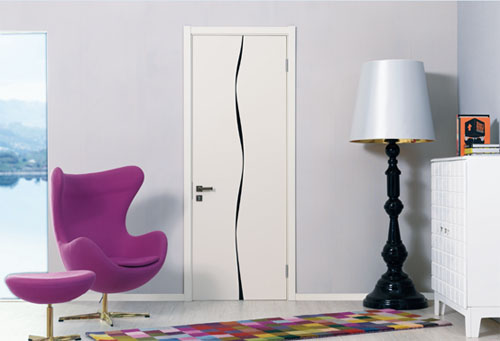 以丝带为灵感，优雅清新，线条跳动，为您家现代简约的风格增添了温馨，2013年荣获木门行业原创设计大奖。（来源：网易家居）