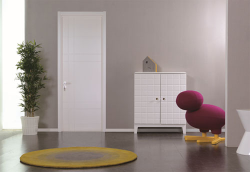 2014经典上市产品，将经典的巴宝莉格子元素注入其中，诠释着经典，彰显着极致。与TATA经典门款坐标成为2014年度销售套餐冠军。（来源：网易家居）