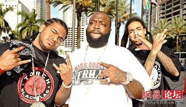 不难发现，原来在美国做OK这个手势也存在危险性，现在越来越少的美国人去尝试做这些手势，所以到了美国，尽量用语言去表达OK而不是用手势。