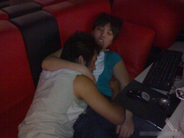 来818形形色色的网吧生活