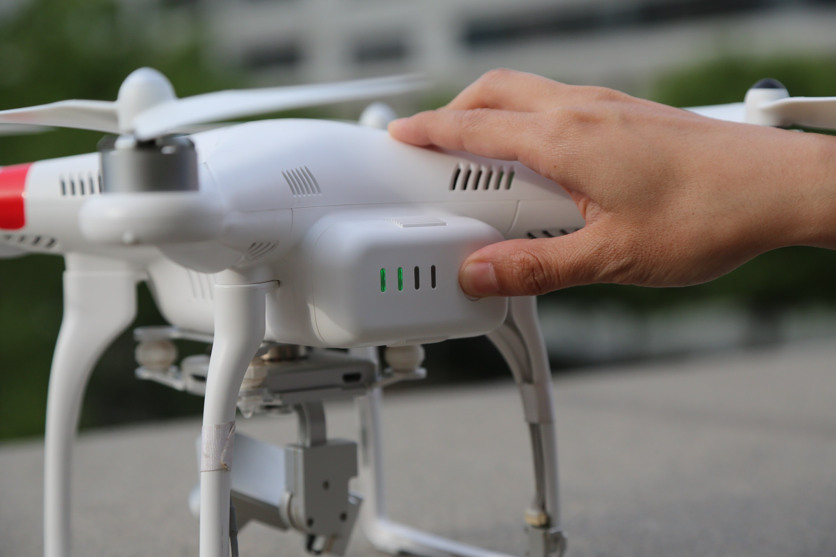 短按一次+长按2秒