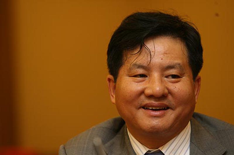 沈长富，重庆垫江人，是全国人大代表，原中国移动重庆公司党委书记、总经理、高级工程师。