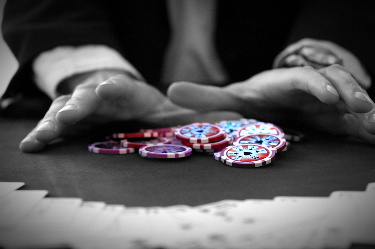 赌场女荷官:比男性多赚1.5倍_手机网易网