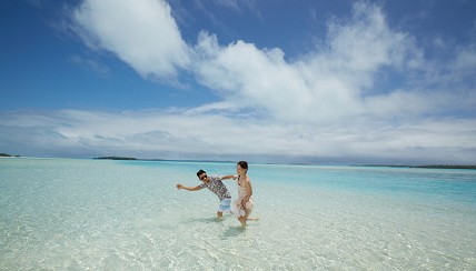 王宝强与老婆再拍婚纱照（资料图）（来源：网易娱乐）