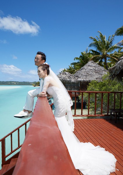 王宝强与老婆再拍婚纱照（资料图）（来源：网易娱乐）