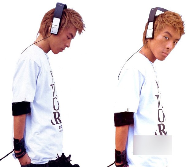 麦浚龙，父亲麦绍棠，哥哥麦浚翘。其父麦绍棠是香港中建电讯集团主席，现有4家上市公司，家产超过10亿港币，被媒体称为“千禧富豪”。