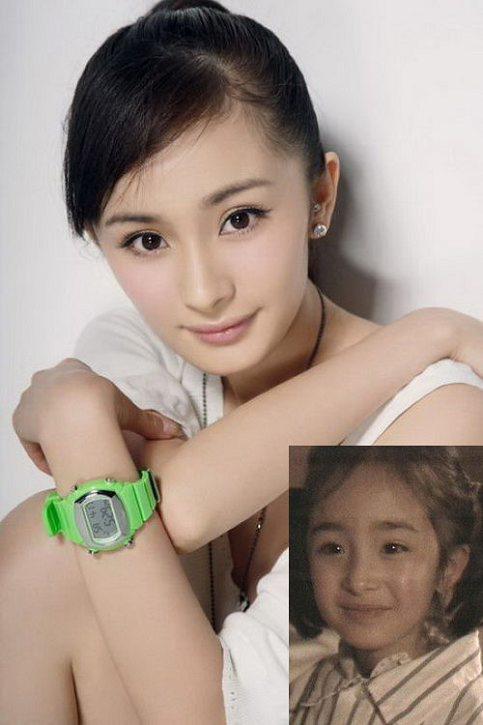 杨幂(1986年9月12日—)，中国女演员。出生于北京。毕业于北京电影学院表演系2005级本科班。在2009年4月的“80后新生代娱乐大明星”评选活动中，杨幂成为内地新“四小花旦”(与黄圣依、王珞丹以及刘亦菲)之首。2006年因出演《神雕侠侣》中“小东邪”郭襄而受到观众的关注，2009年又凭借《仙剑奇侠传三》而令她的人气飙升。2011年因为在穿越剧《宫》(又名《宫锁心玉》)中扮演洛晴川一角令她获得了更高的人气。看她的小时候的照片，真的是打小就是个美人胚子。