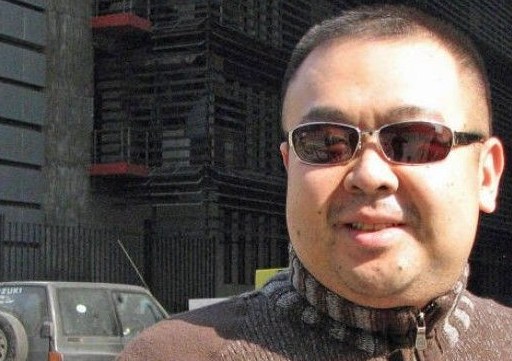 朝鲜“大公子”金正男：曾在中国各地有三个女人。韩国《中央日报》曾把金正男现在的状态称为“混”。他北京和澳门的家中分别住着三名“正男的女人”。