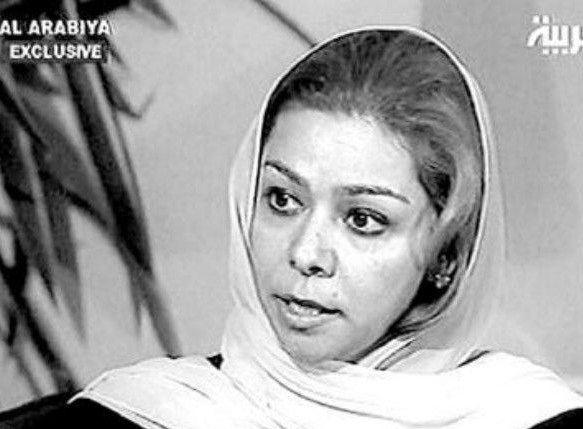 拉加德·侯赛因是萨达姆的大女儿：她耽于享乐，1995年，她的丈夫侯赛因-卡米勒背叛了萨达姆，夫妻俩被迫逃亡约旦。1996年，萨达姆将两人骗回国内，迫使他们离婚并随即处决了卡米勒。