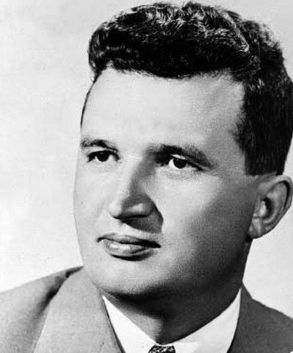 罗马尼亚齐奥塞斯库的儿子尼库。20年前，锡比乌的第一书记不是别人，是齐奥塞斯库的儿子尼库。锡比乌是罗马尼亚最早对外开放的城市，相当于中国的深圳特区。尼库一方面用大量的国库资金，一方面吸收外资，加上苛捐杂税，进行了街道改造。但由于尼库只改变街道面貌，不改变人们的精神面貌，这个城市又出现了娼妓、赌博、盗贼、乞丐、夜总会、黑社会、贪官污吏，发生了抢劫案。