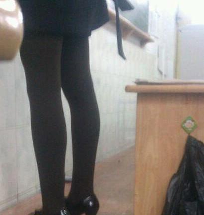 如果都是真的，那拍照的同学们都没被抓现行，真的都可以直接拿狗仔证上岗去了。