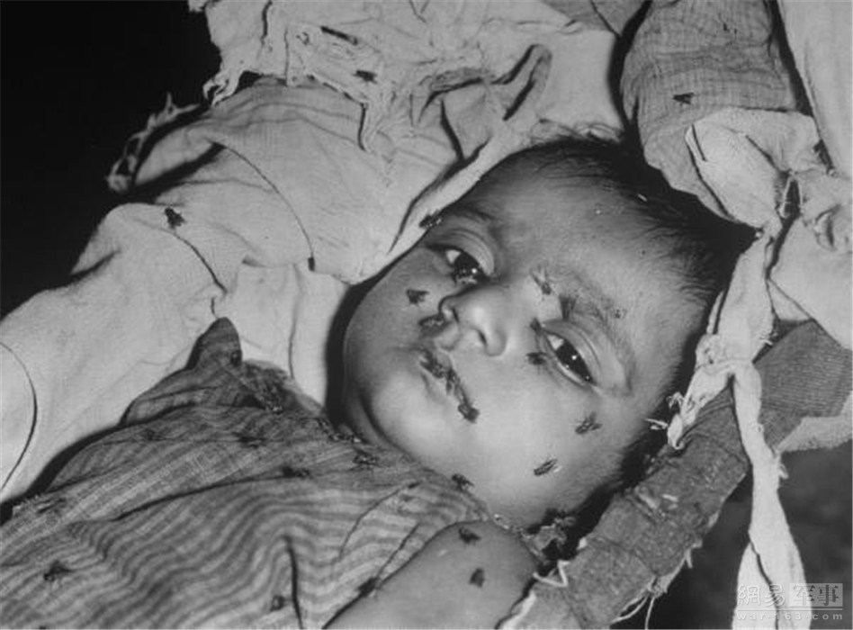 1946年二战结束后的印度，因为连续两年的大旱又一次出现了饥荒，在印度饥荒发生的同时，中国的南方也同样发生了大面积的饥荒。