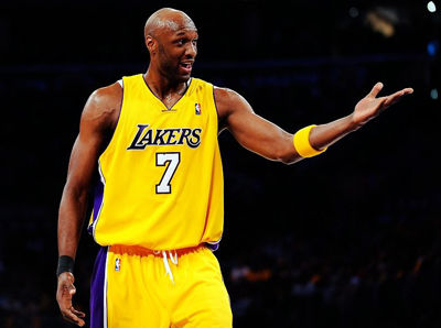 次节率板凳匪徒迫近比分 奥多姆末节博关键争球