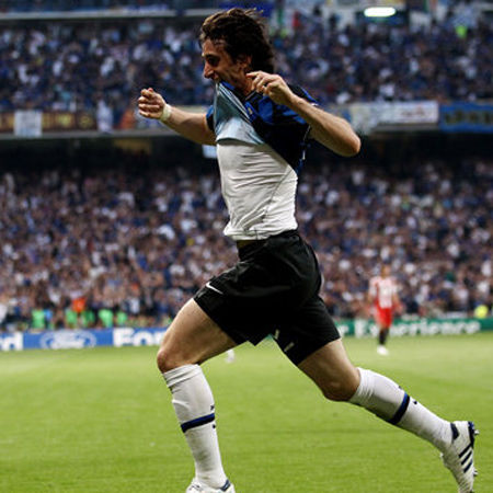 米利托3决战狂揽4球 2200万先生无愧三冠头兵!