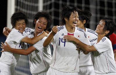 中国u17女足晋级成功 201009221350384f4bb.jpg