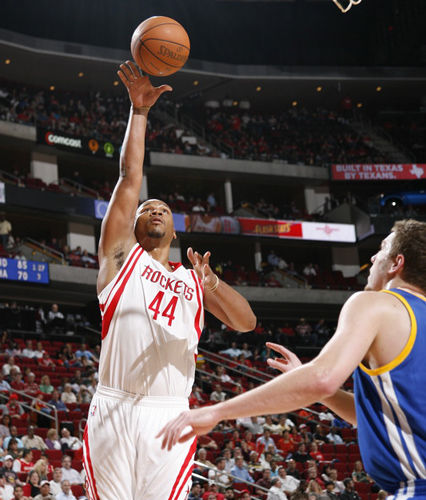 海耶斯打板投篮